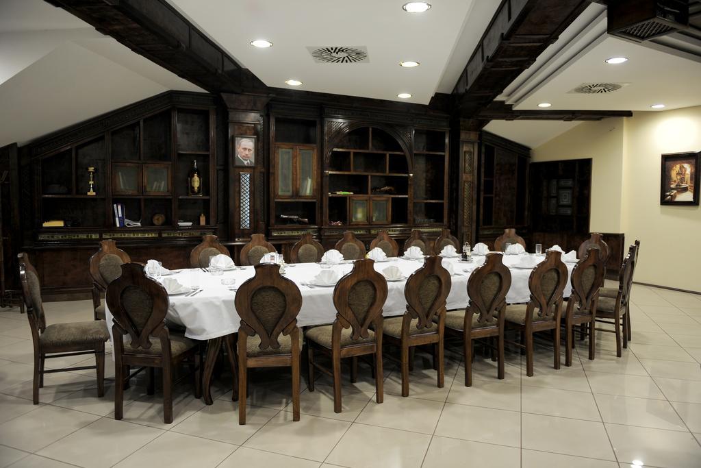 Hotel Centar Balasevic Beograd Ngoại thất bức ảnh