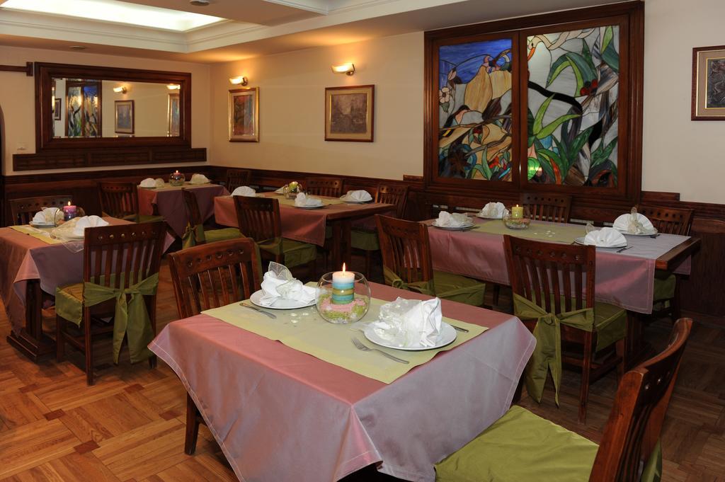 Hotel Centar Balasevic Beograd Ngoại thất bức ảnh